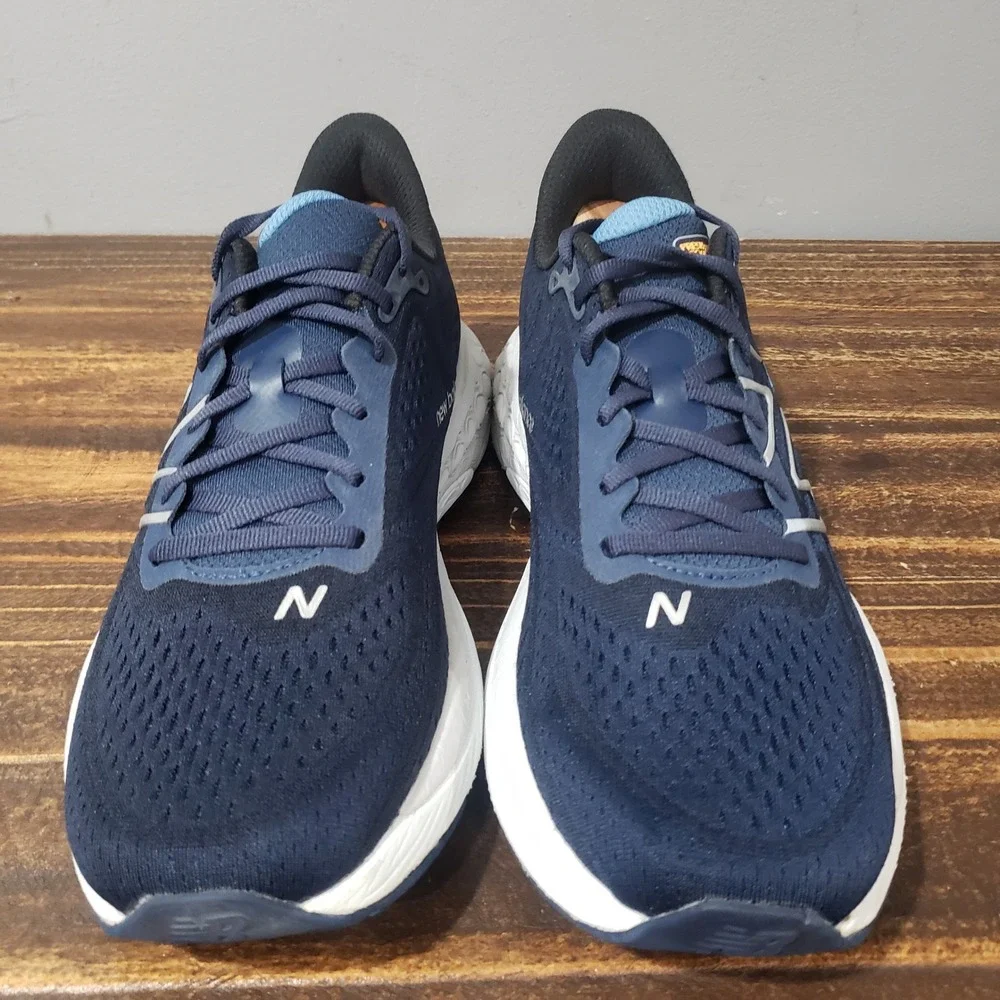 New Balance mens size